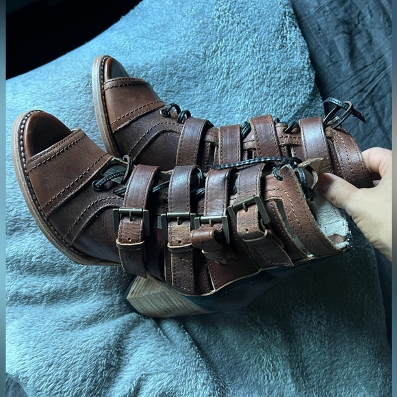 freebird Shoes - FREE BIRD SANDALS